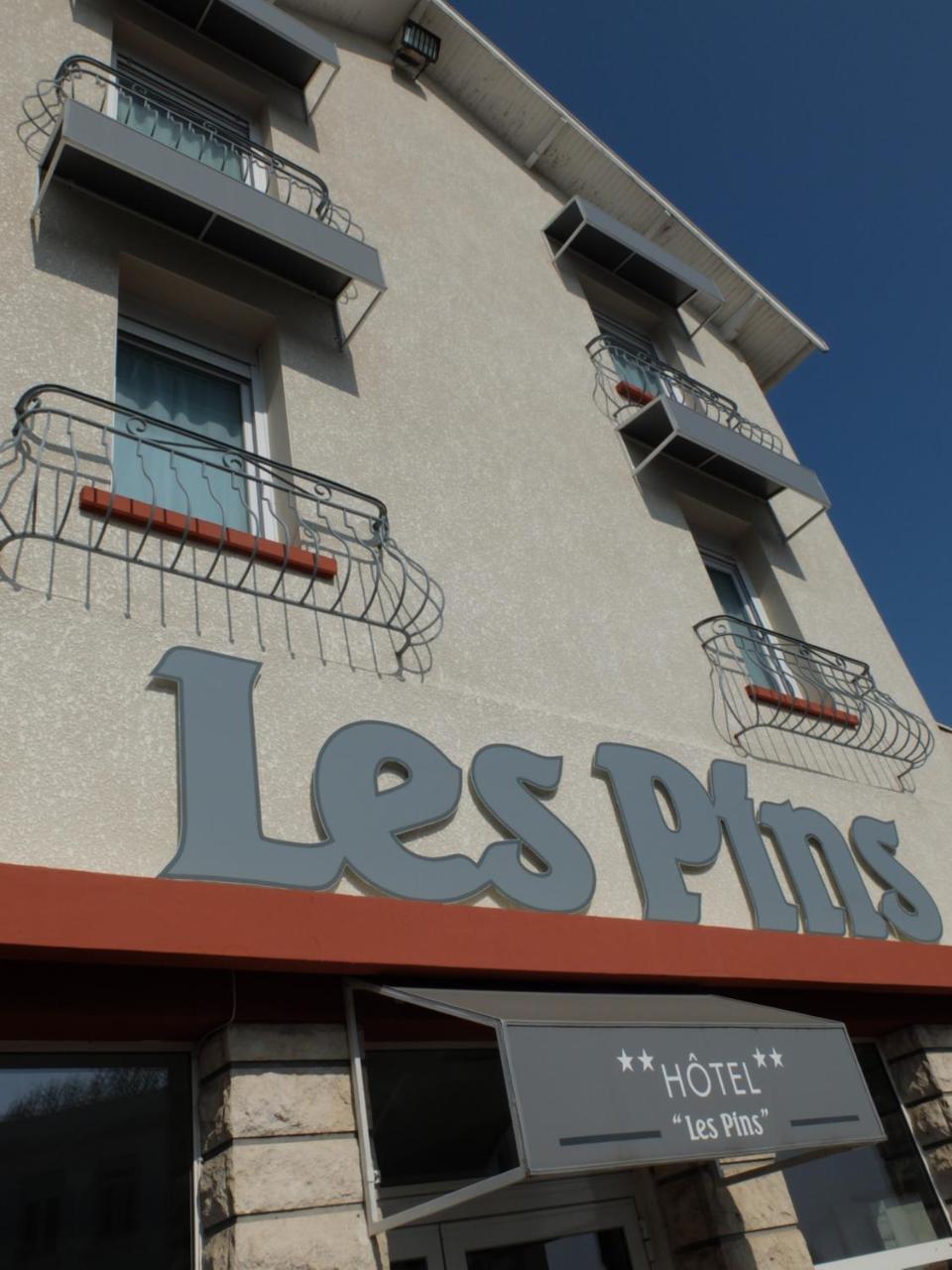 Hotel Les Pins 생-트로장-레-뱅 외부 사진